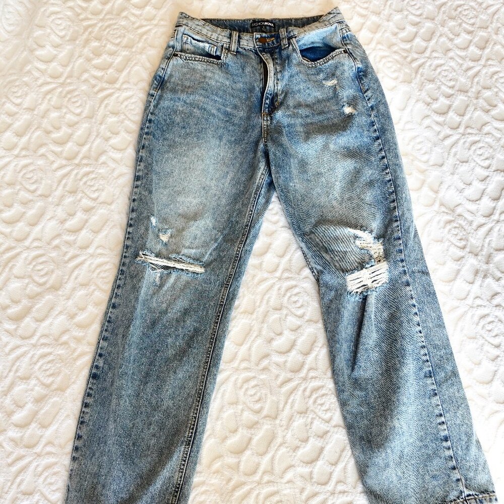 Fashion Nova Size 5 Jeans